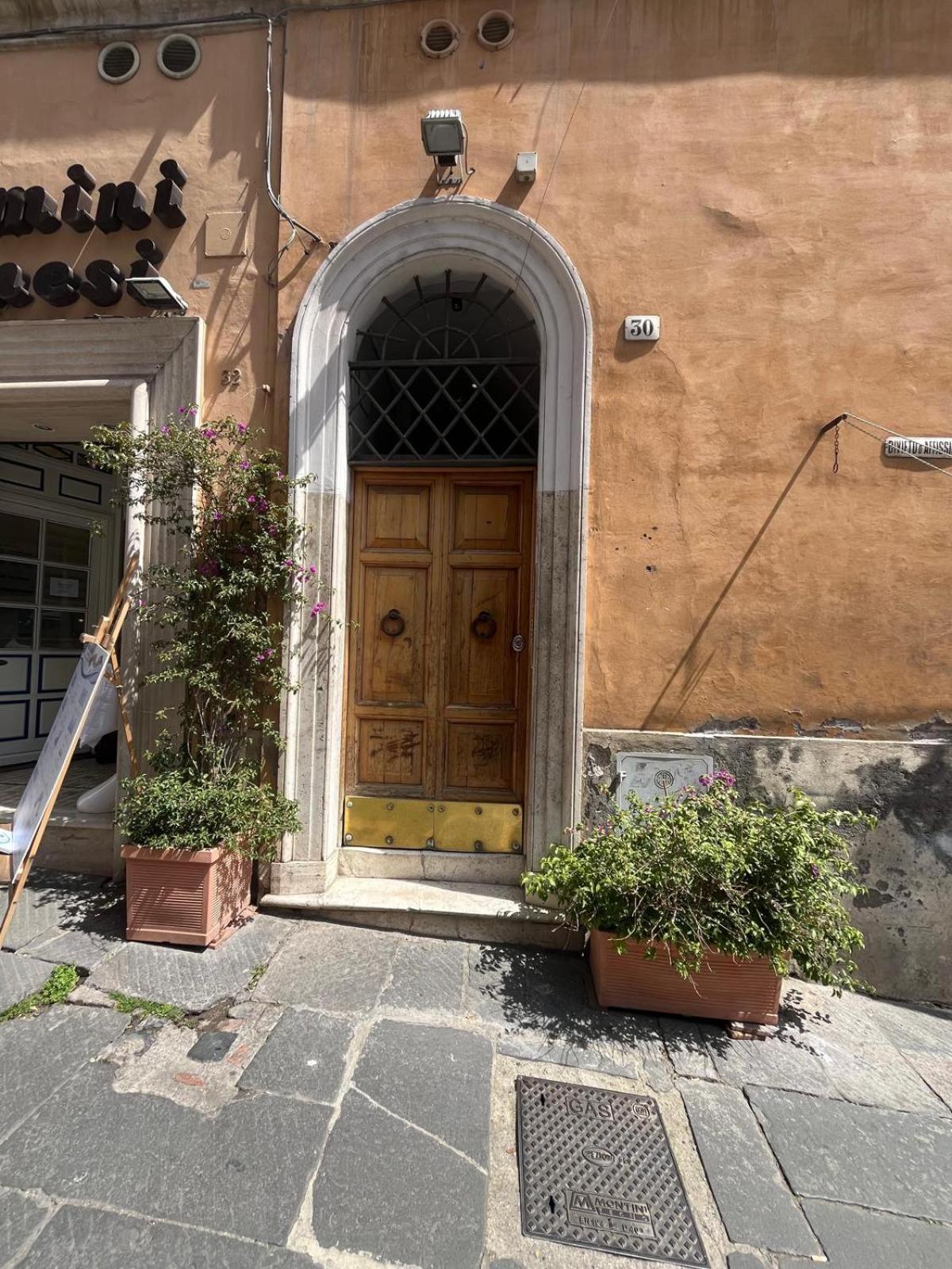 Crispi 30 Stylish Apartment Roma Esterno foto