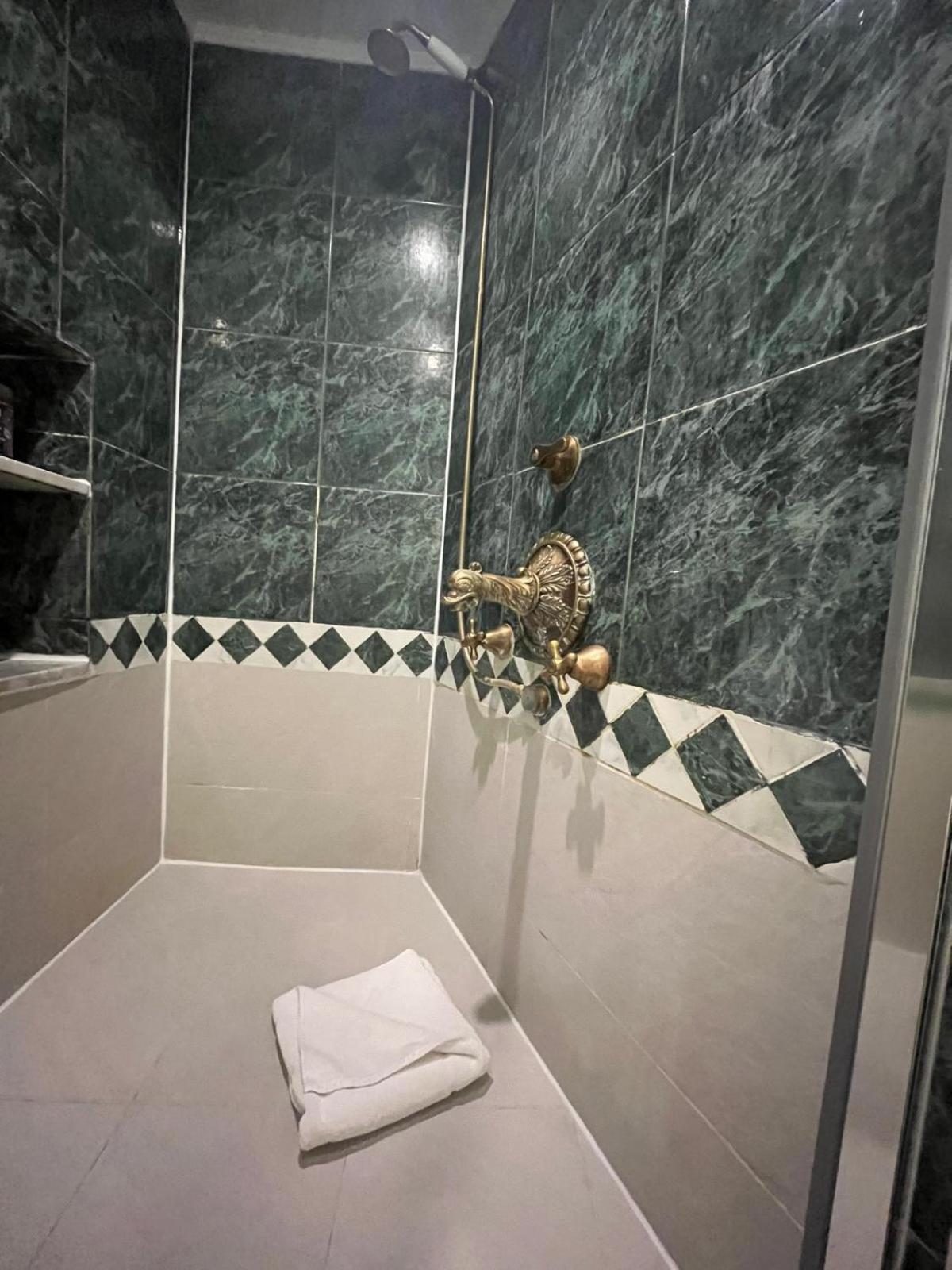 Crispi 30 Stylish Apartment Roma Esterno foto