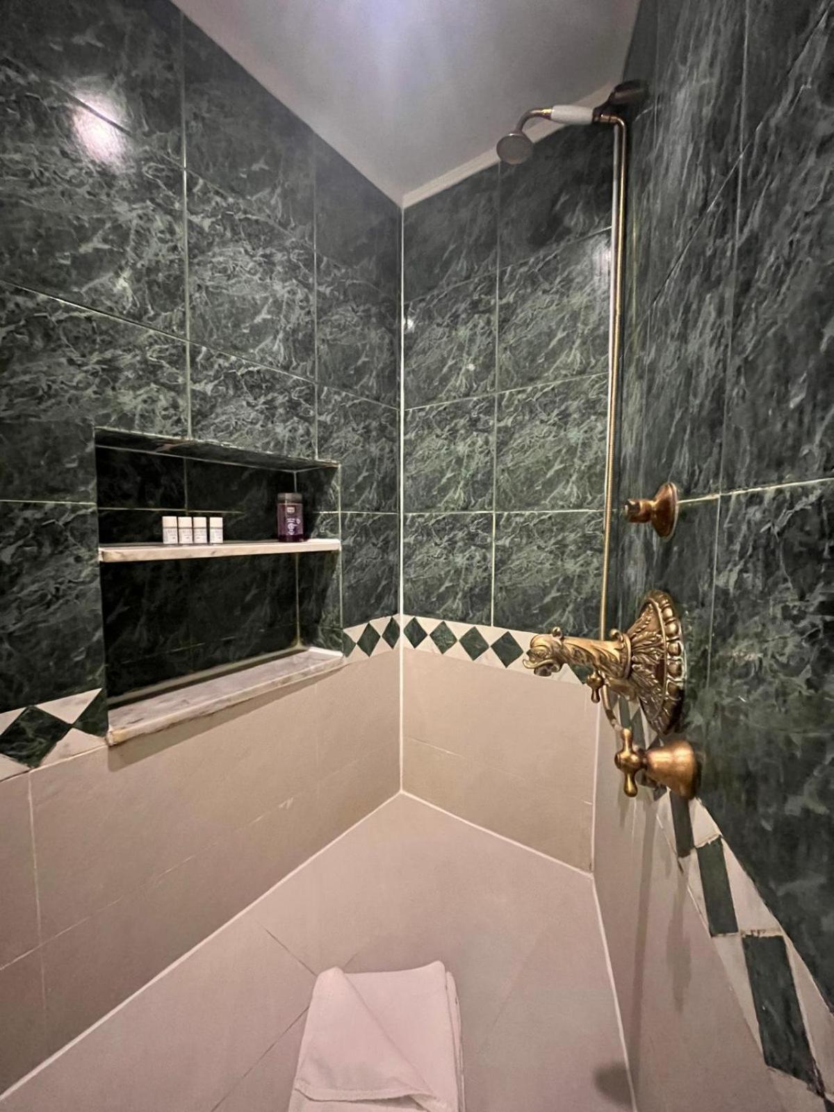 Crispi 30 Stylish Apartment Roma Esterno foto