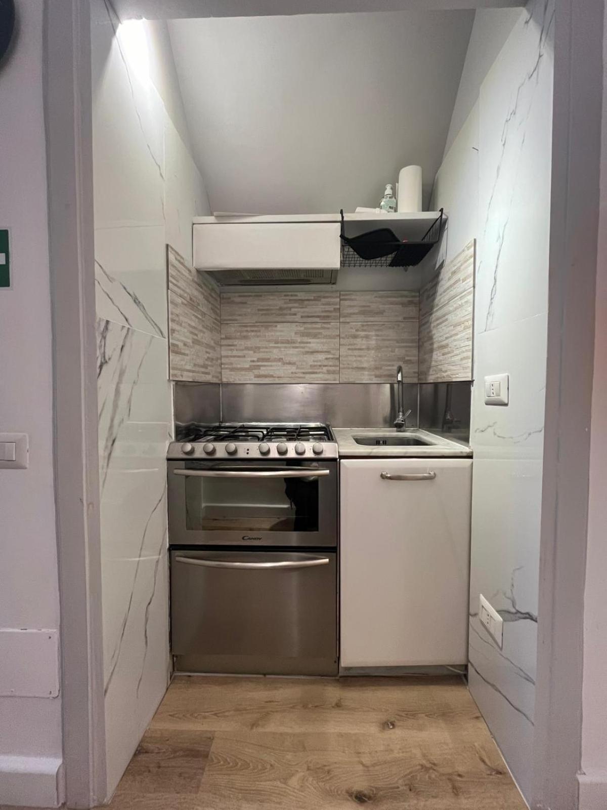 Crispi 30 Stylish Apartment Roma Esterno foto
