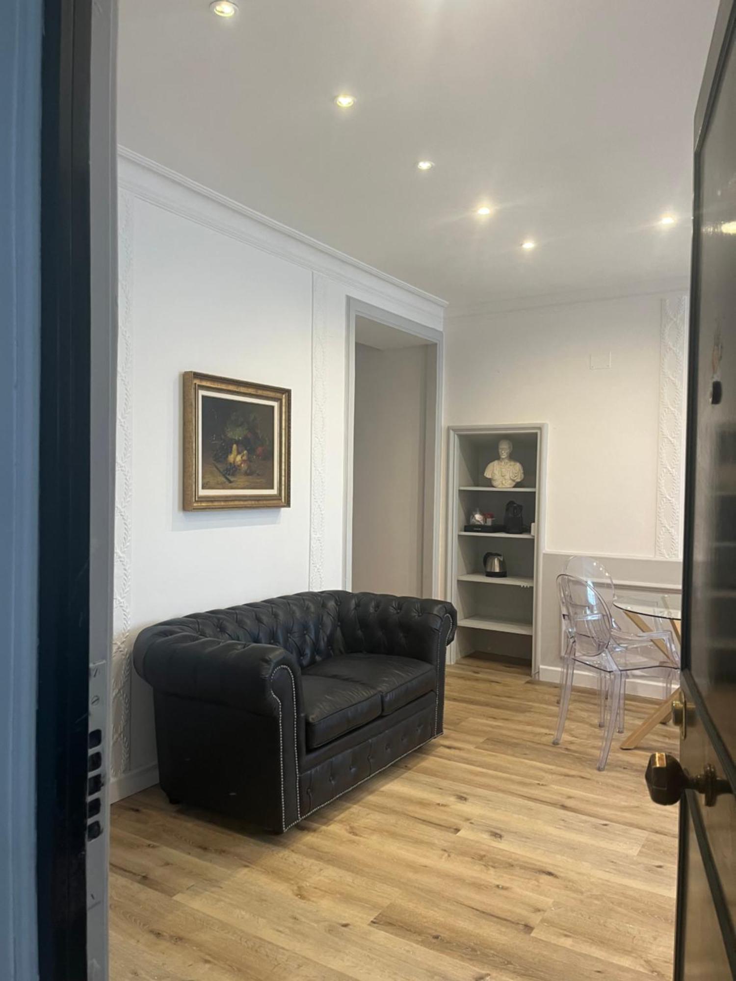Crispi 30 Stylish Apartment Roma Esterno foto